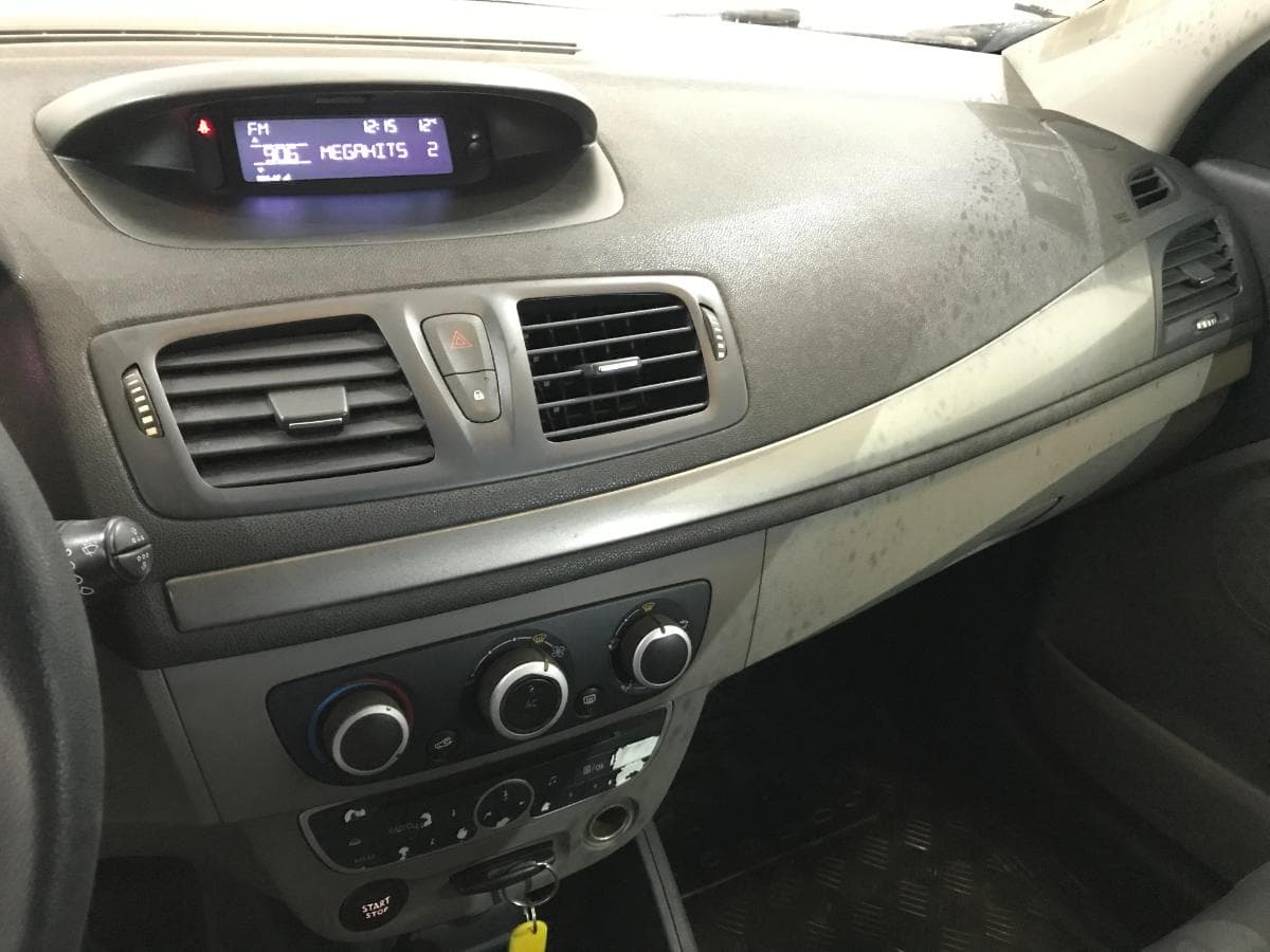 Renault Mégane 1.5DCI · Ano 2011 — imagen 34