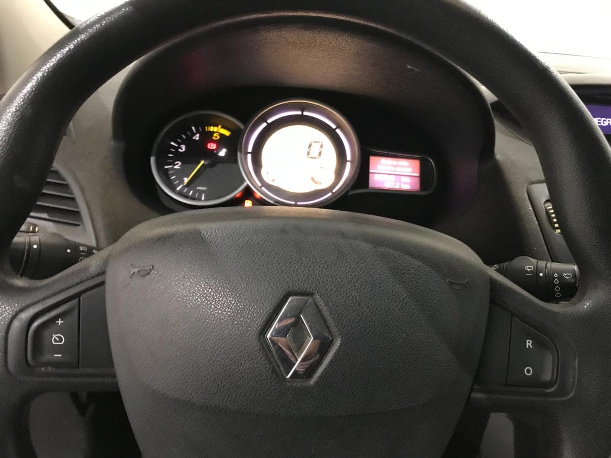Renault Mégane 1.5DCI · Ano 2011 — imagen 37