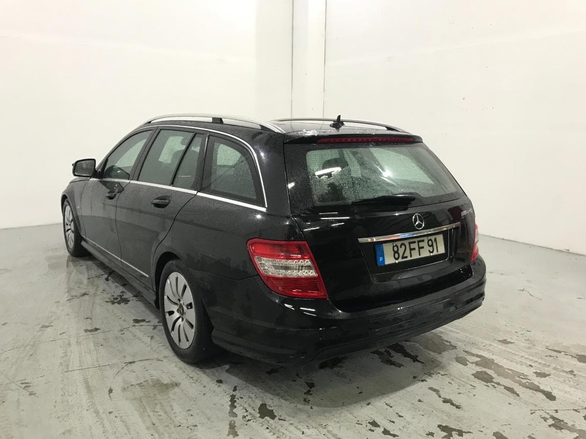 Mercedes C220 CDI 2.2 · Ano 2008 — imagem 5