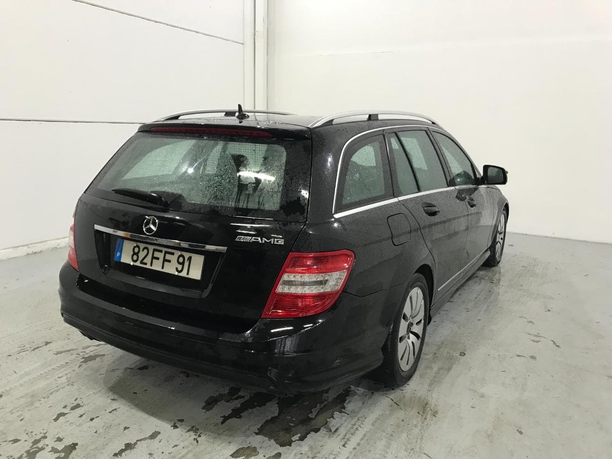 Mercedes C220 CDI 2.2 · Ano 2008 — imagem 7