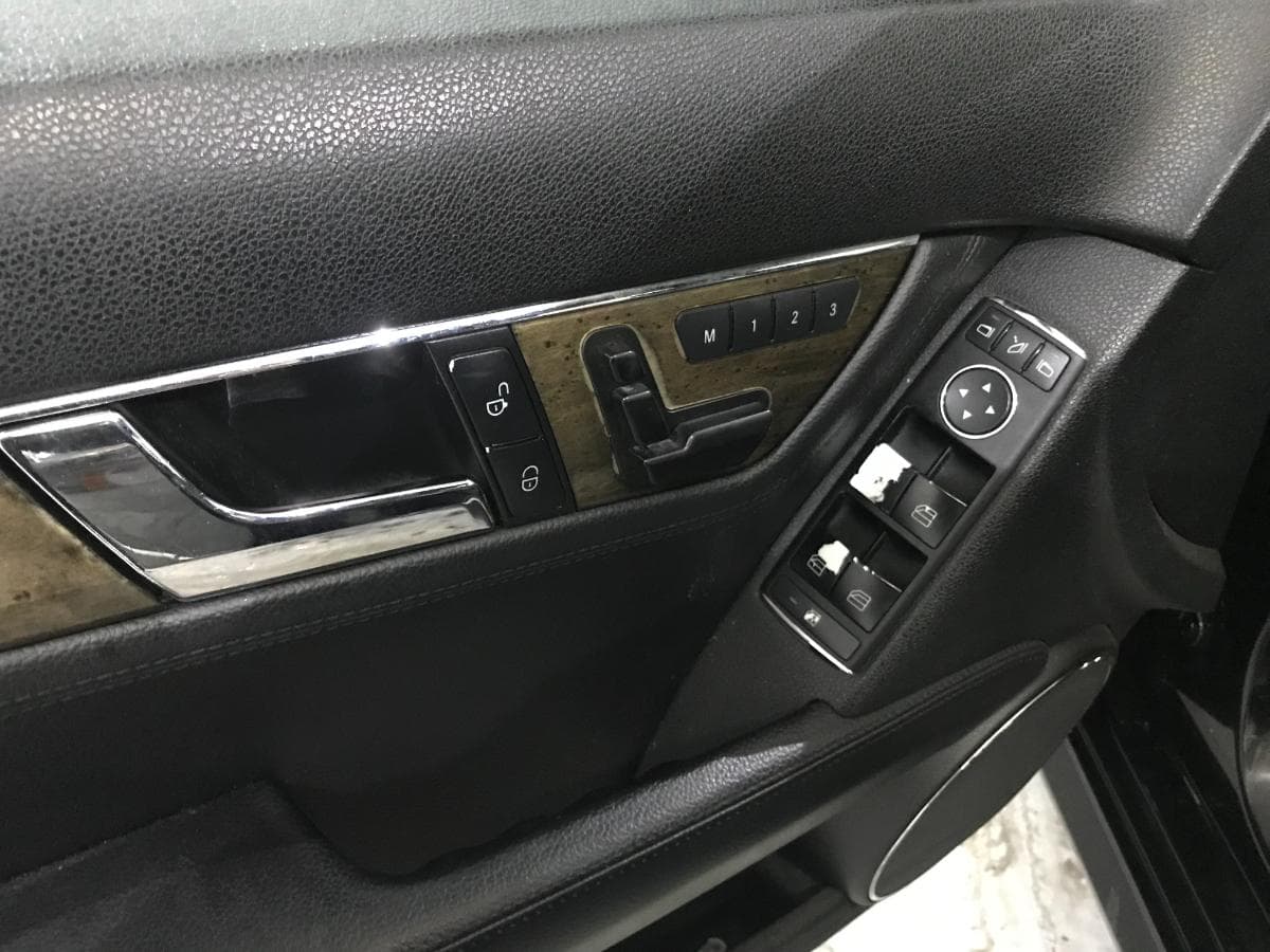 Mercedes C220 CDI 2.2 · Ano 2008 — imagem 17