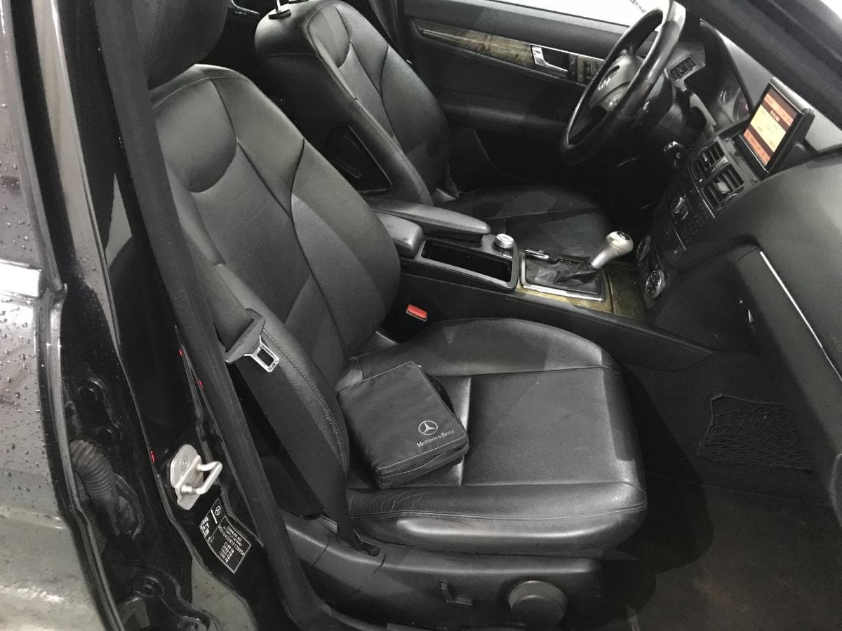 Mercedes C220 CDI 2.2 · Ano 2008 — imagem 23