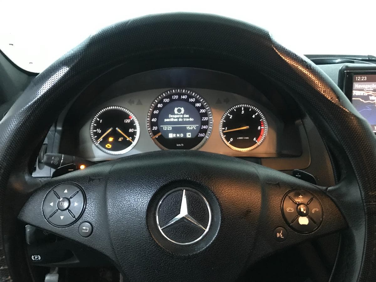 Mercedes C220 CDI 2.2 · Ano 2008 — imagem 34