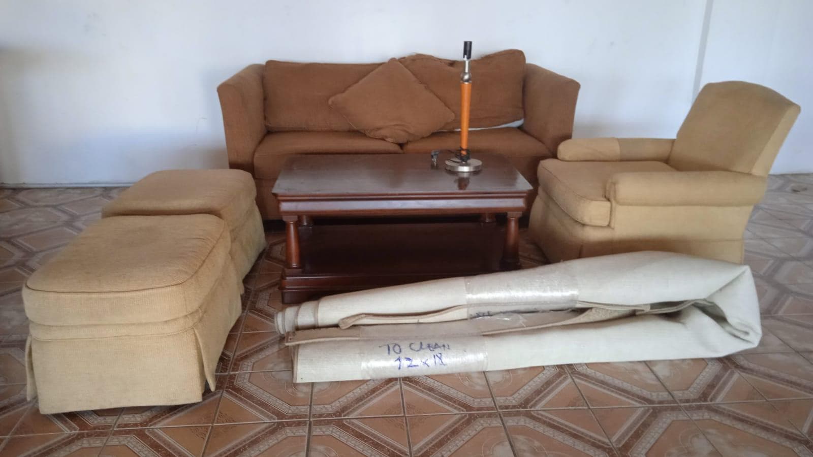 Mobiliário de lar · — image 1