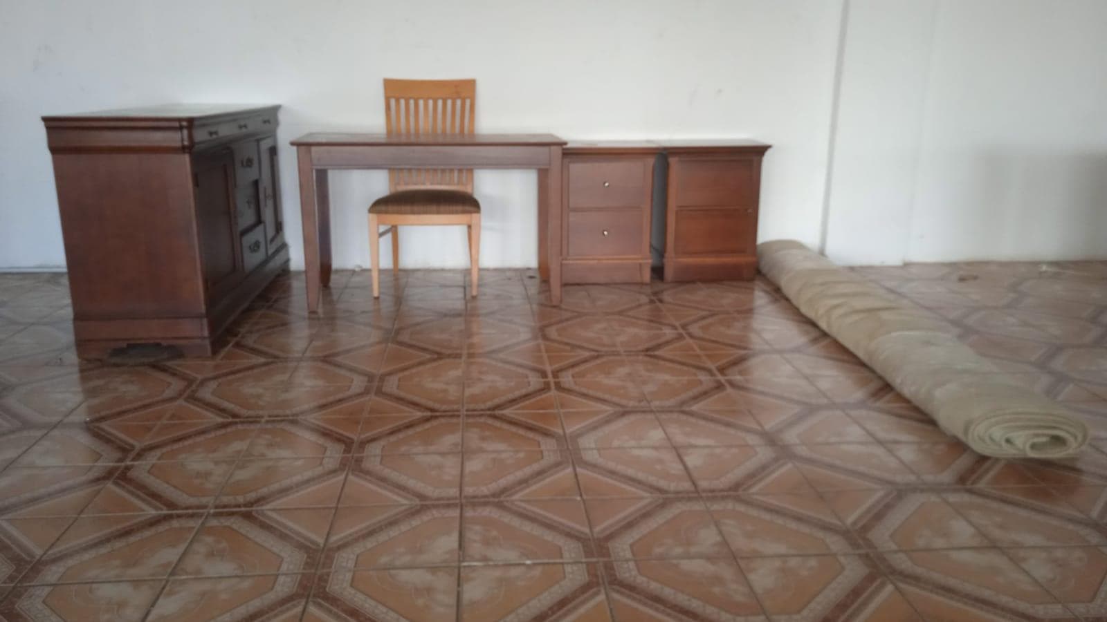 Mobiliário de lar · — imagem 1