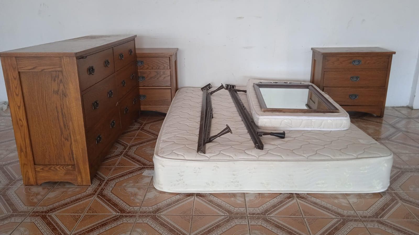 Mobiliário de lar · — imagem 1