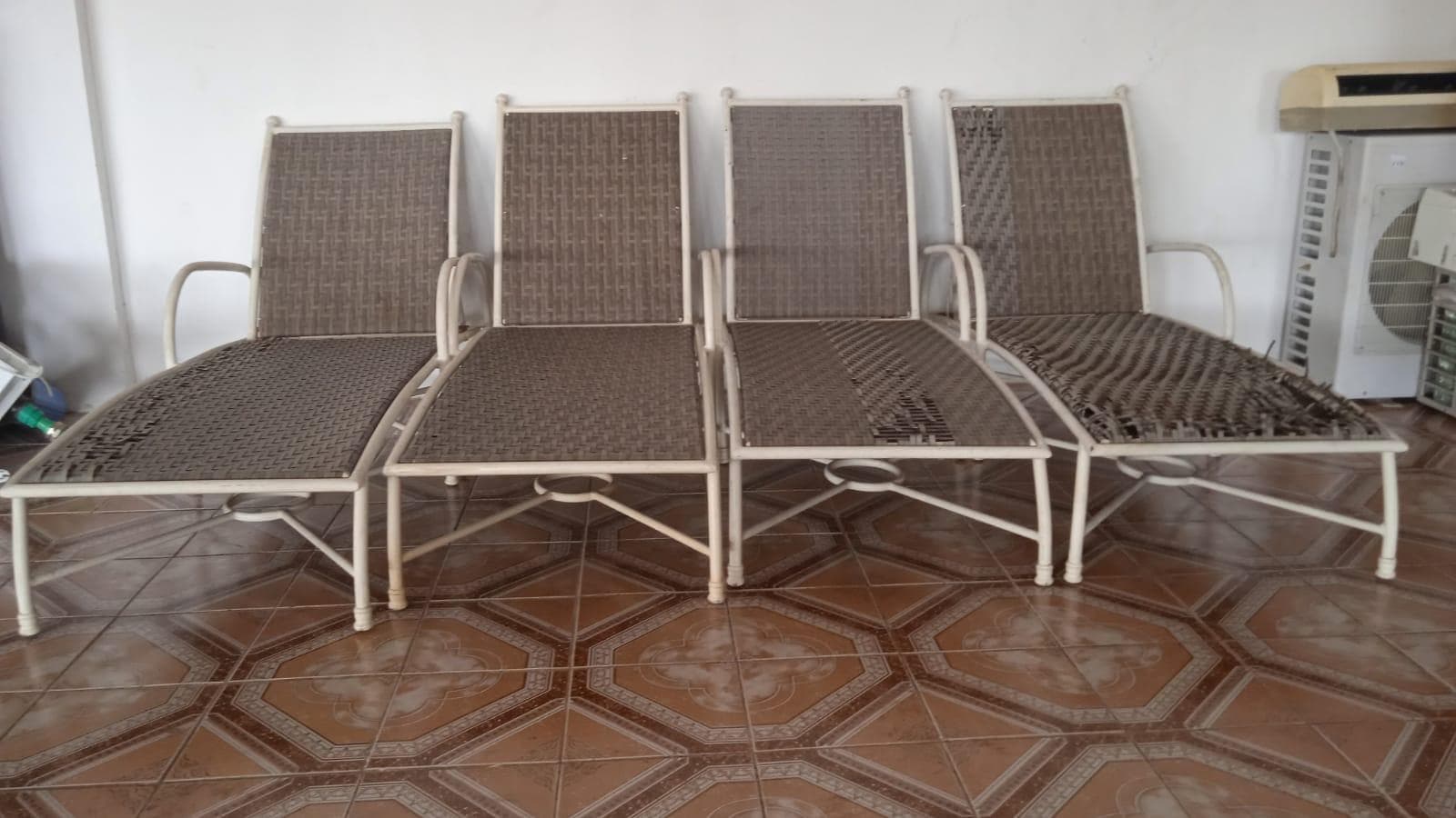 Mobiliário de lar · — imagem 1
