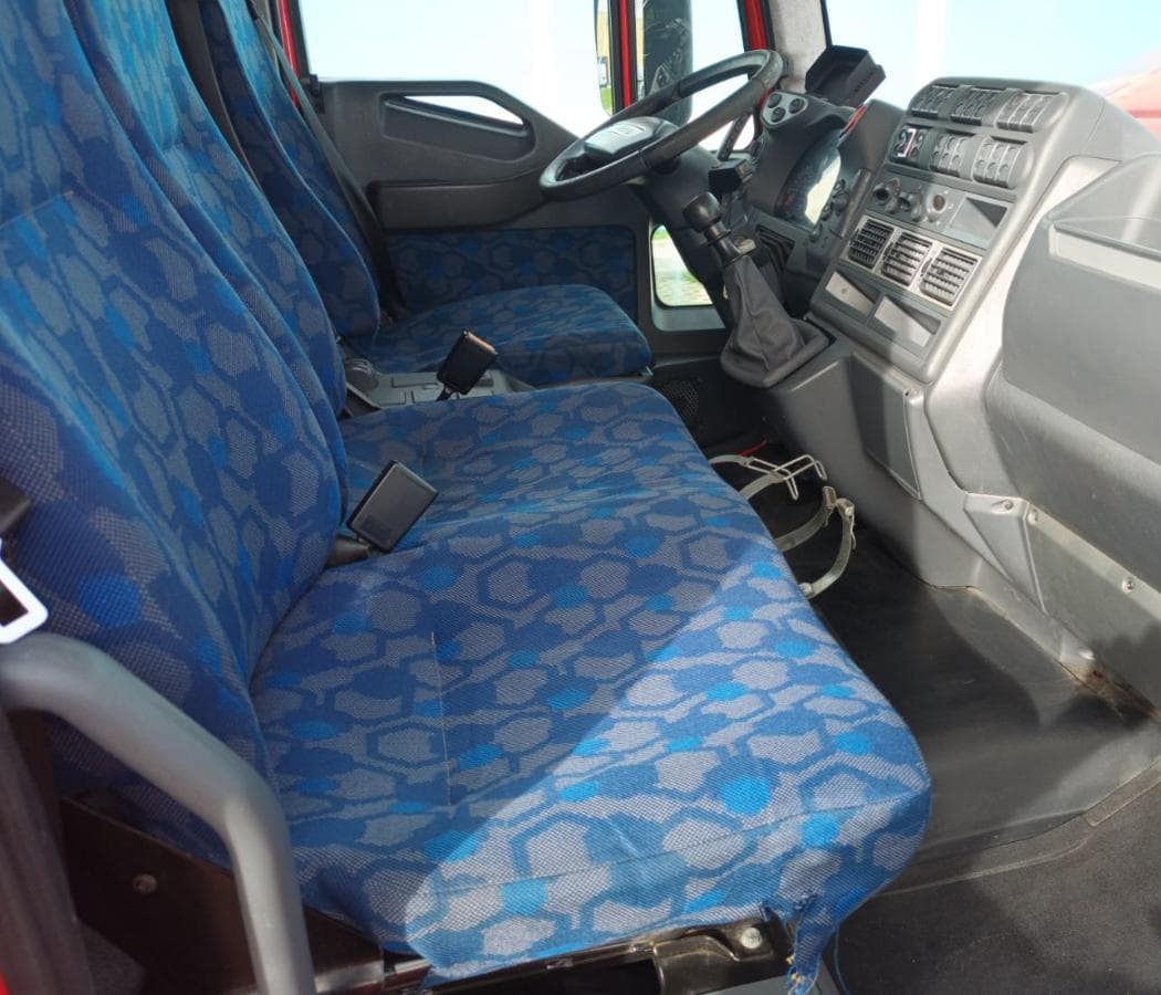 Iveco Eurocargo 75E16 · Ano 2008 — imagem 20