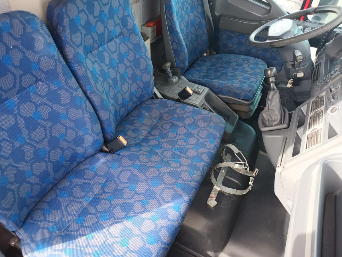 Iveco Eurocargo 75E16 · Ano 2008 — imagem 21