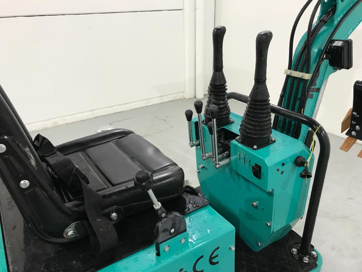 Mini Giratória Rastos JPC PC10 · Ano 2022 — imagem 8