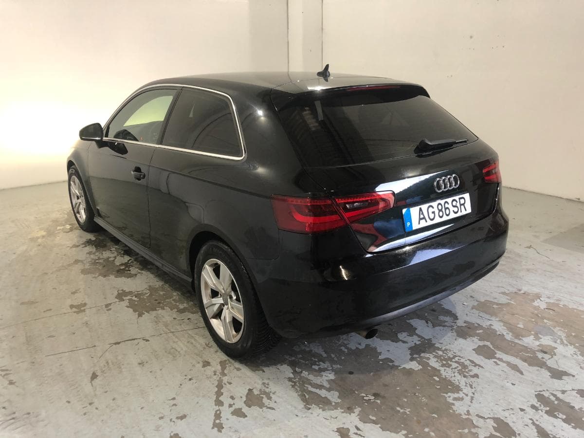 Audi A3 1.6TDI · Ano 2014 — imagem 8