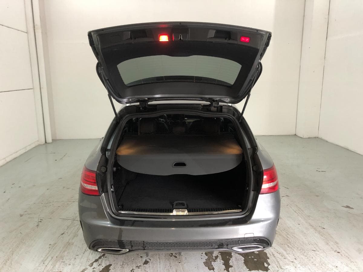 Mercedes-Benz C180D · Ano 2018 — imagem 6
