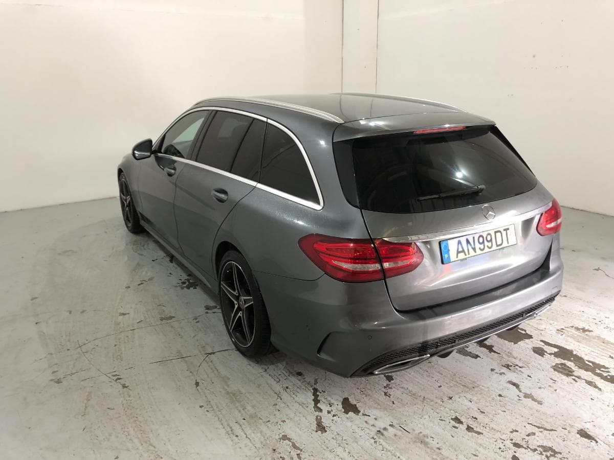 Mercedes-Benz C180D · Ano 2018 — imagem 8
