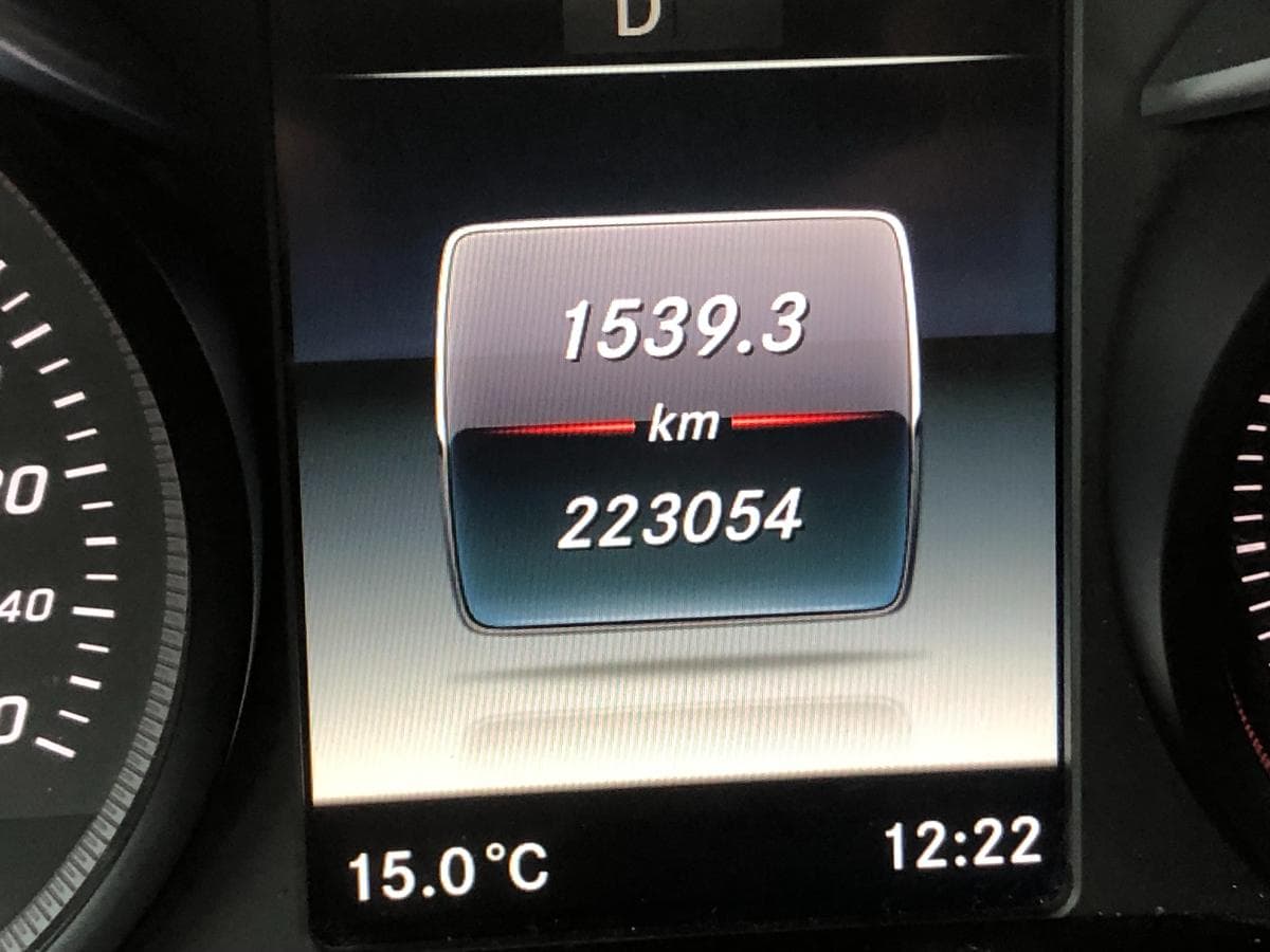Mercedes-Benz C180D · Ano 2018 — imagem 37