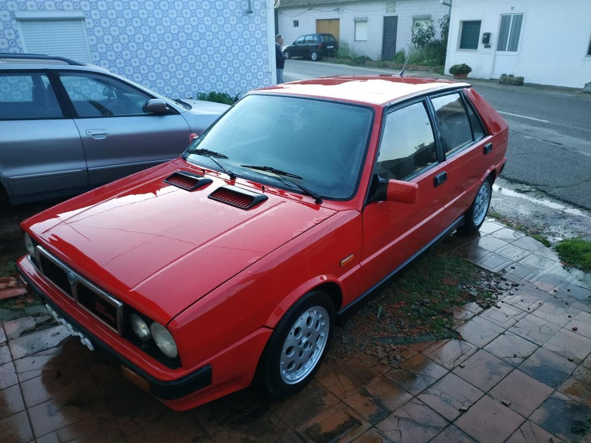 Lancia Delta 1.6 HF Turbo · Ano 1988 — imagem 1