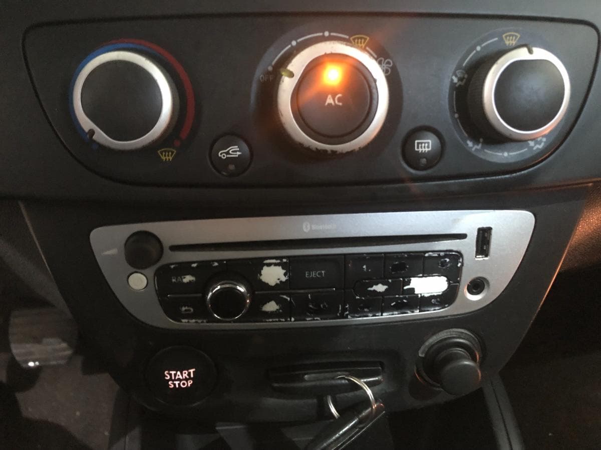 Renault Mégane · Ano 2012 — imagen 23