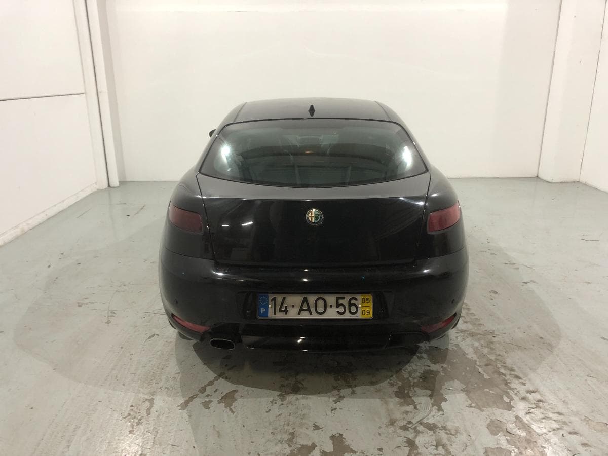 Alfa Romeo 1.9 JTD · Ano 2005 — imagem 8