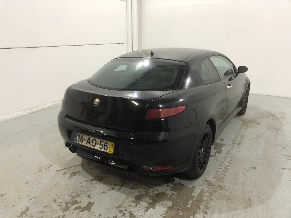 Alfa Romeo 1.9 JTD · Ano 2005 — imagem 7