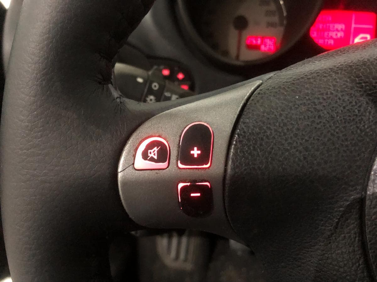 Alfa Romeo 1.9 JTD · Ano 2005 — imagem 36