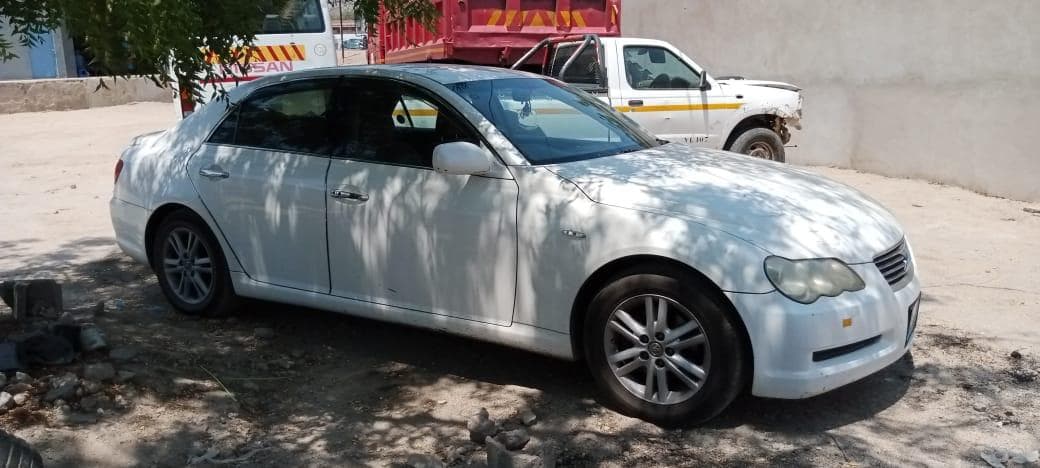 Toyota Mark X · — imagem 2