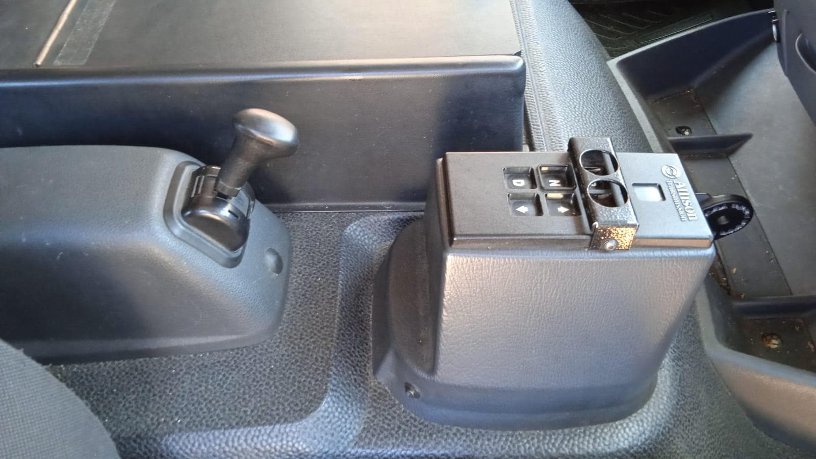 Autotanque Mercedes Benz Atego · — imagem 11