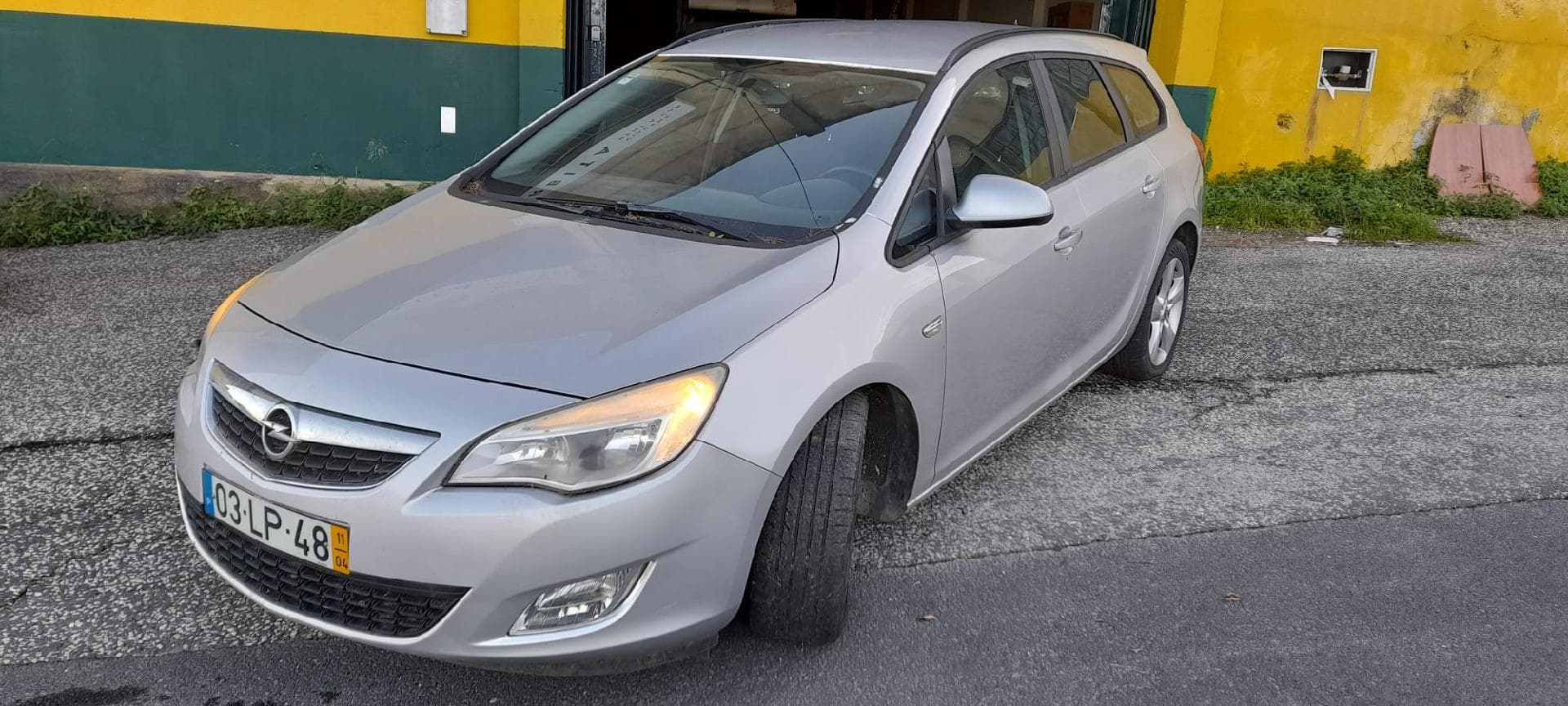 Opel Astra 1.3CDTI · Ano 2011 — imagem 1