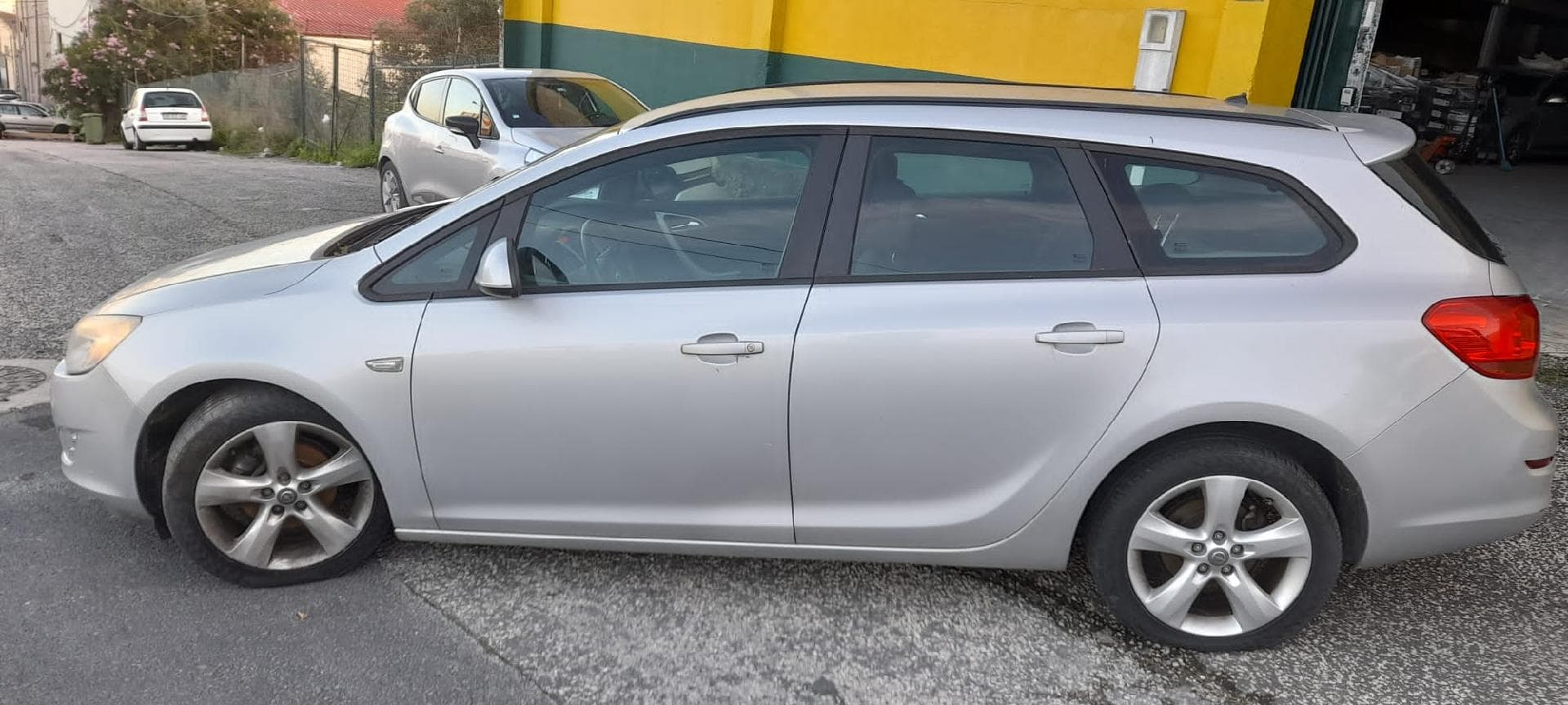 Opel Astra 1.3CDTI · Ano 2011 — imagem 8