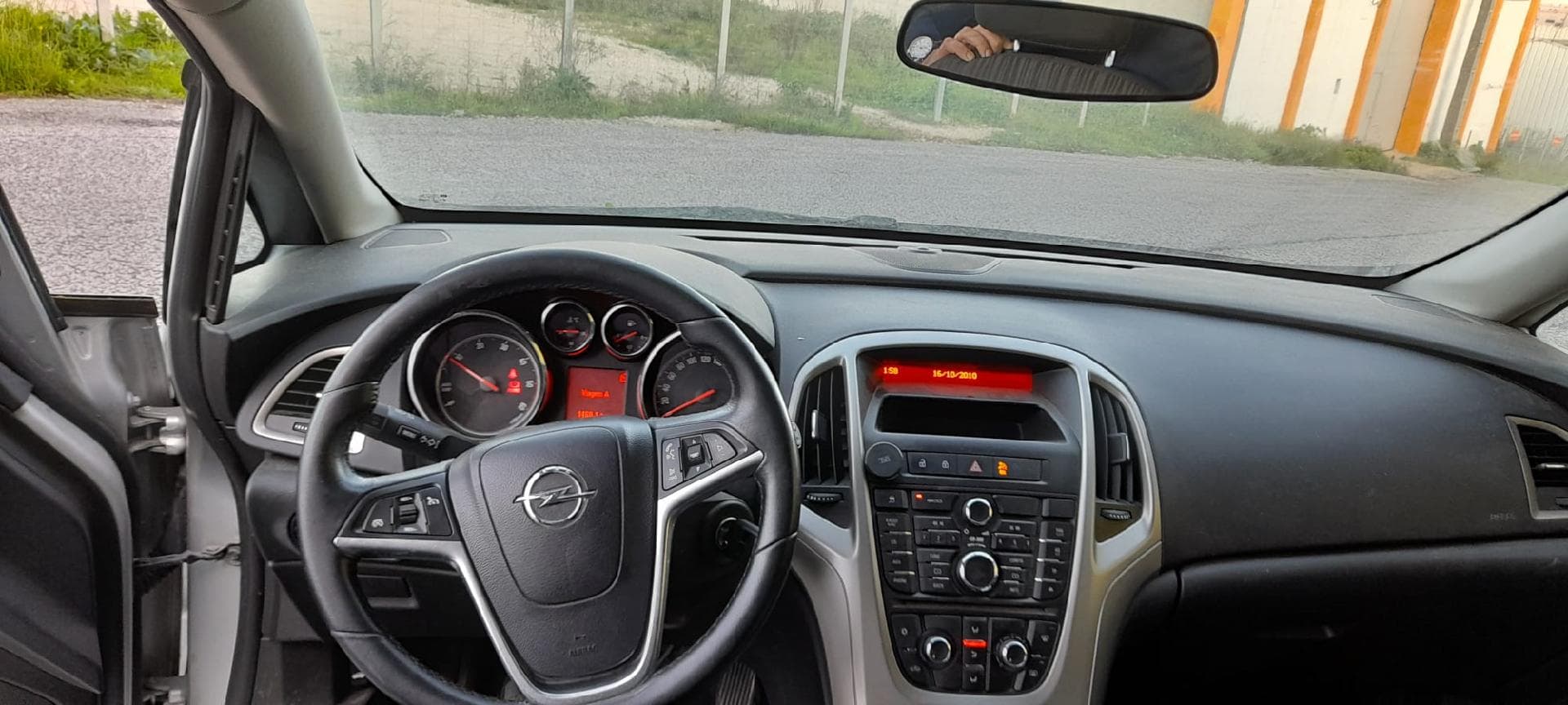 Opel Astra 1.3CDTI · Ano 2011 — imagem 15