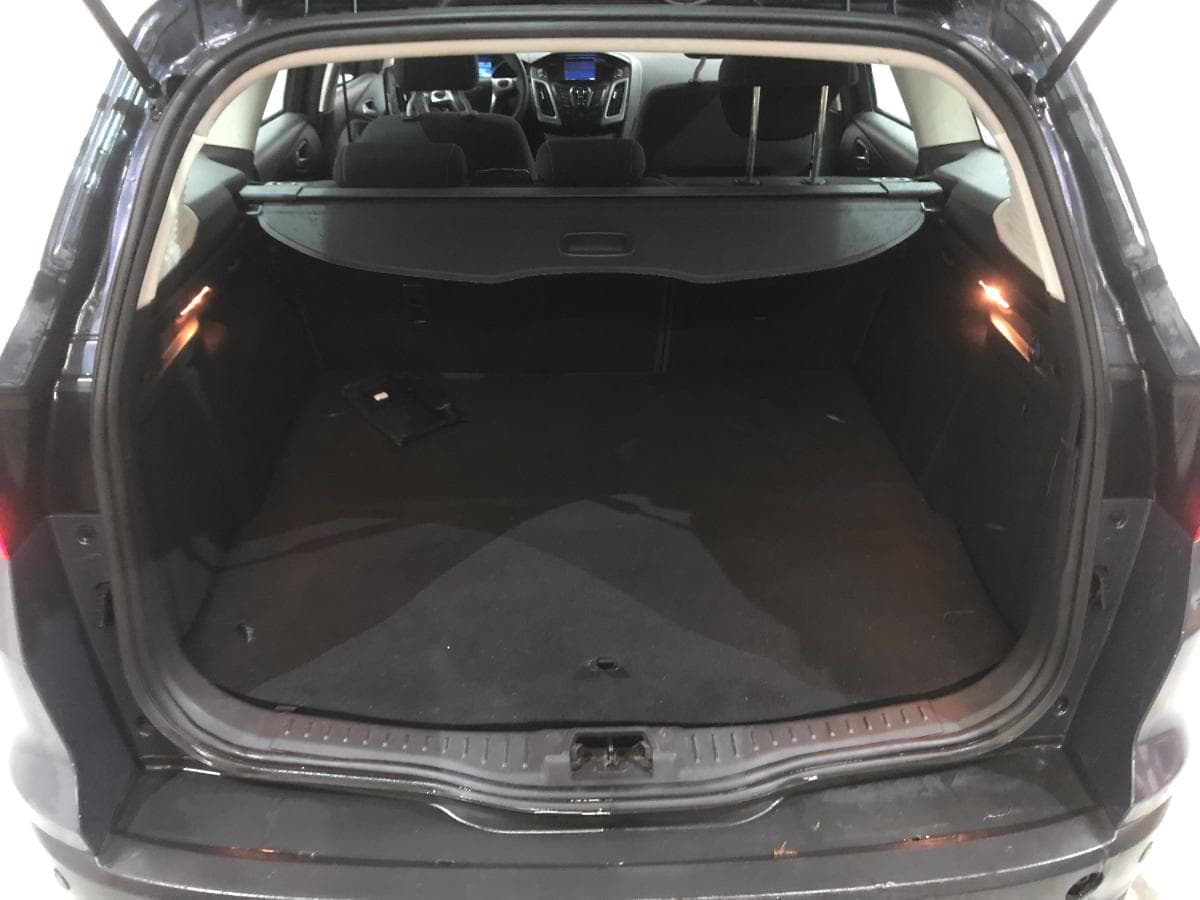 Ford Focus 1.6 TDCI · Ano 2014 — imagem 10