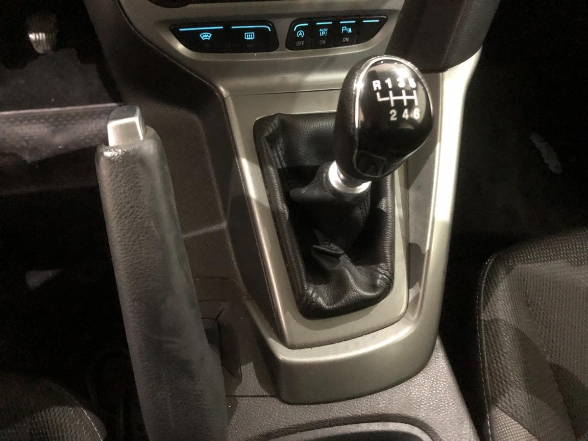 Ford Focus 1.6 TDCI · Ano 2014 — imagem 34