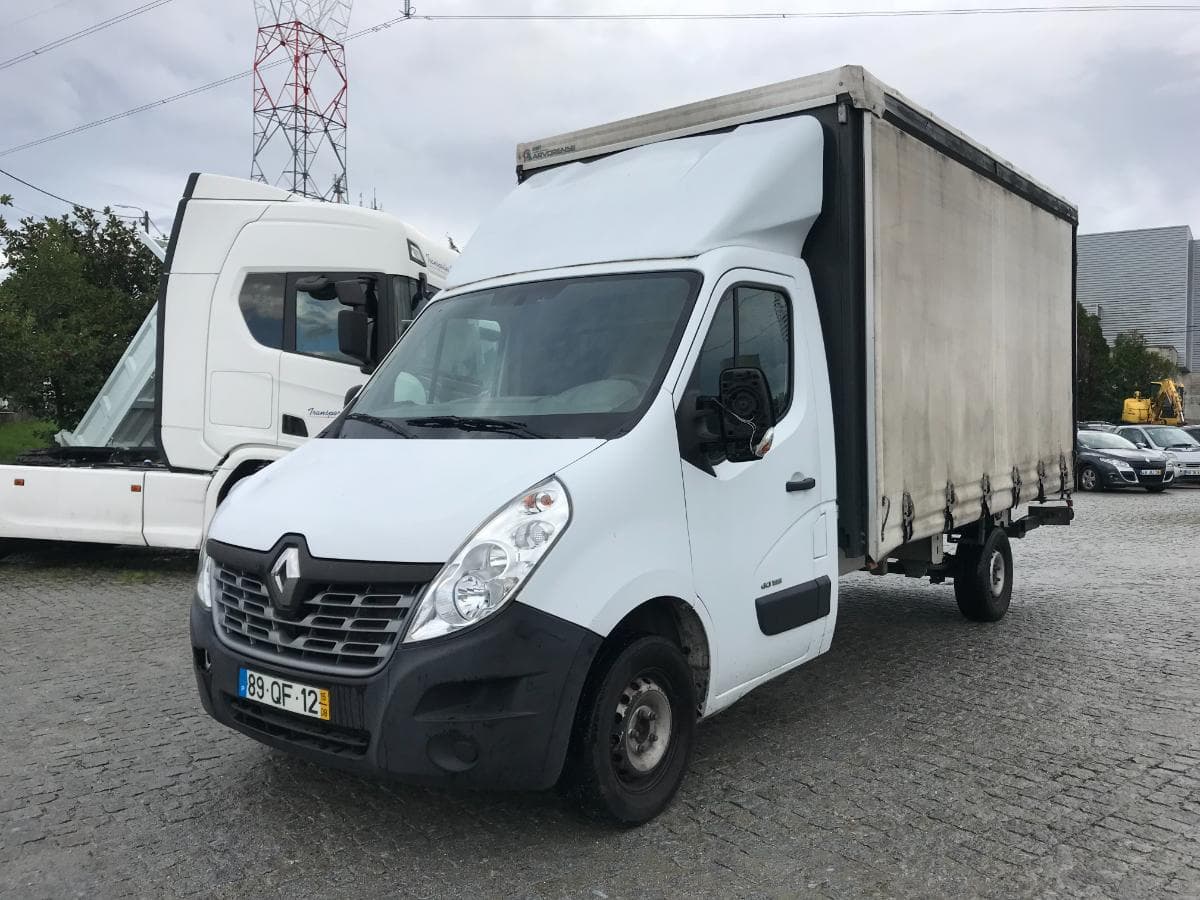 Renault Master 2.3 DCI · Ano 2015 — imagen 2