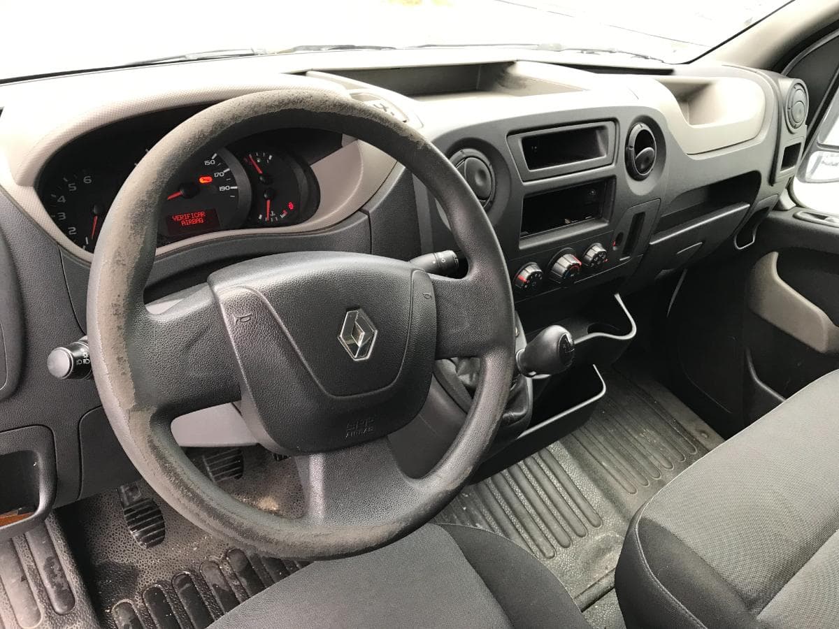 Renault Master 2.3 DCI · Ano 2015 — imagen 21