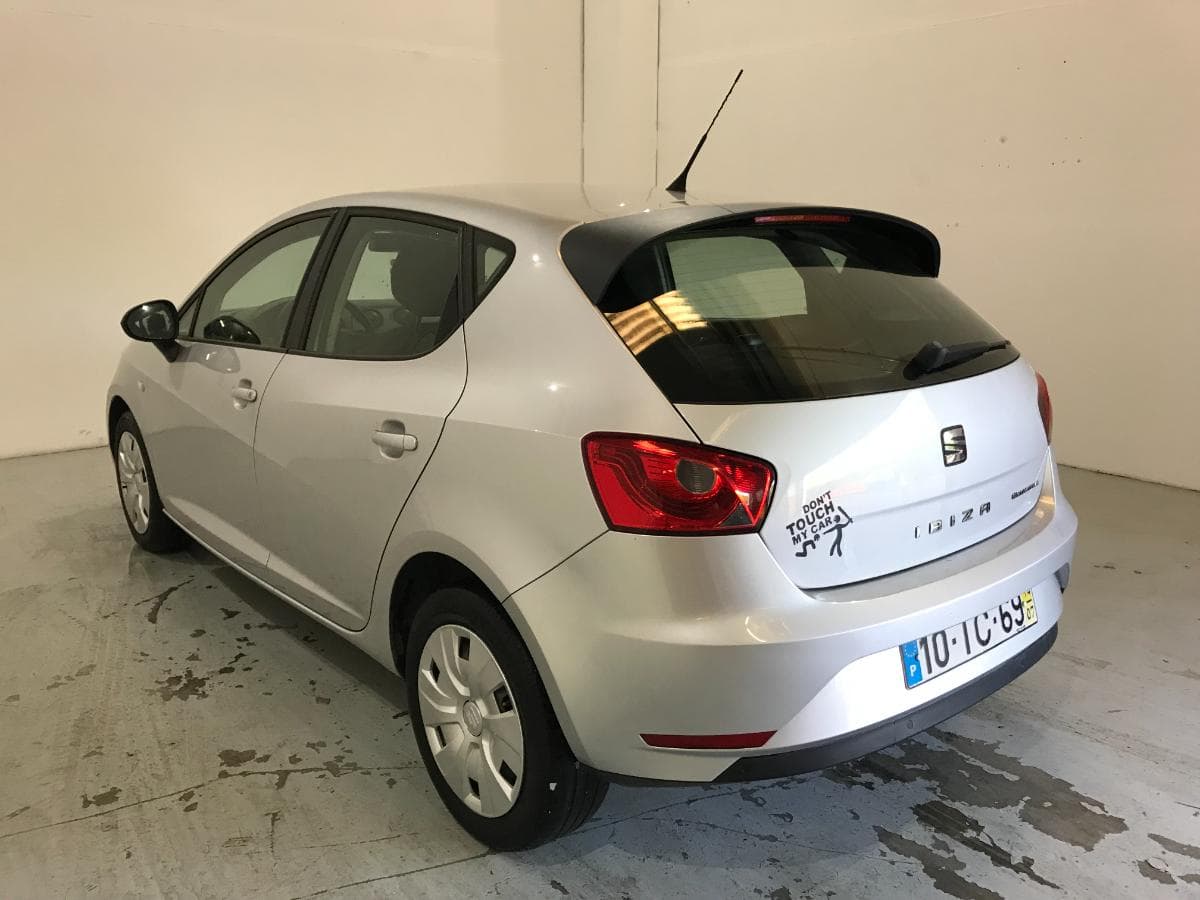 Seat Ibiza 1.2 TDI · Ano 2014 — imagen 8