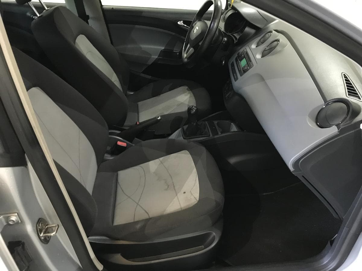 Seat Ibiza 1.2 TDI · Ano 2014 — imagen 20