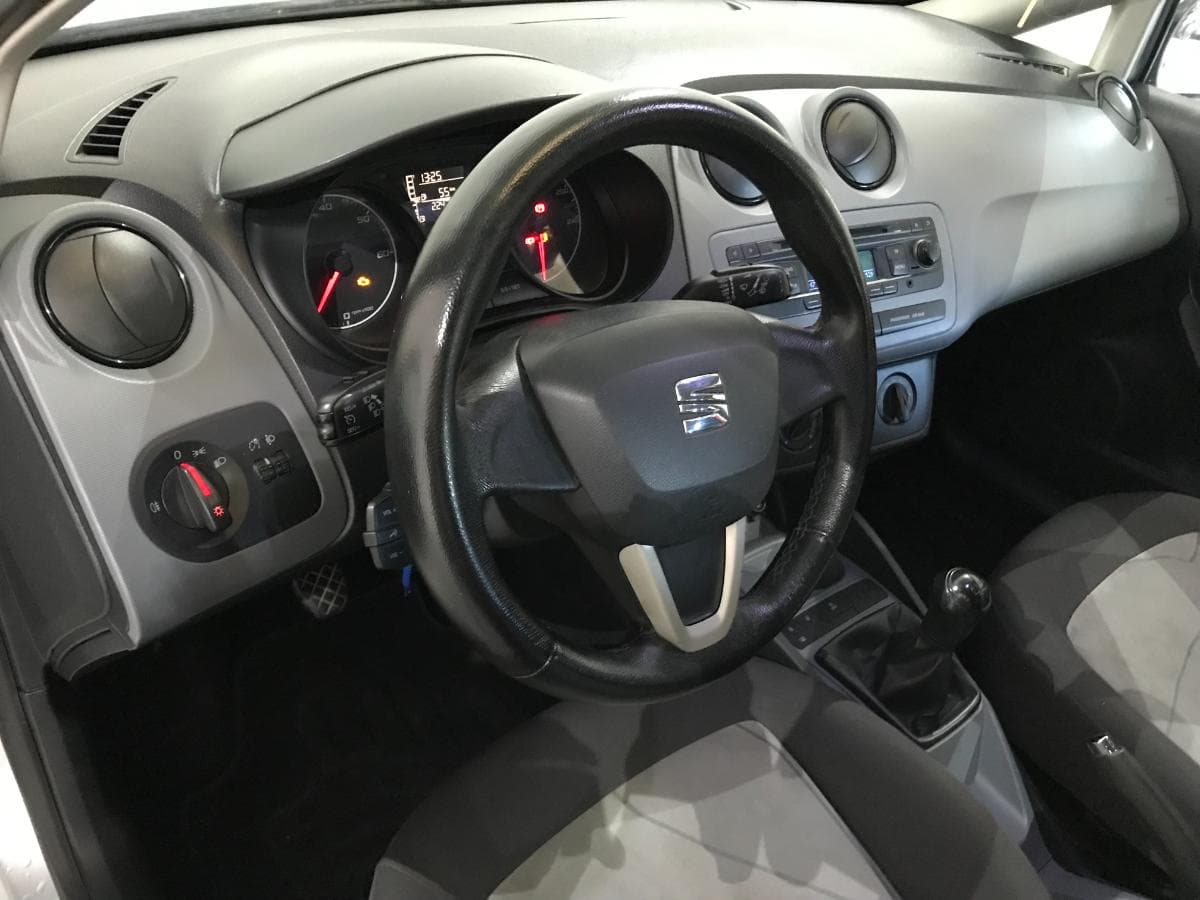 Seat Ibiza 1.2 TDI · Ano 2014 — imagen 25