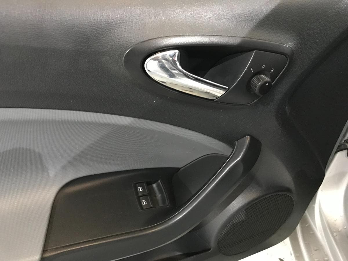 Seat Ibiza 1.2 TDI · Ano 2014 — imagen 26
