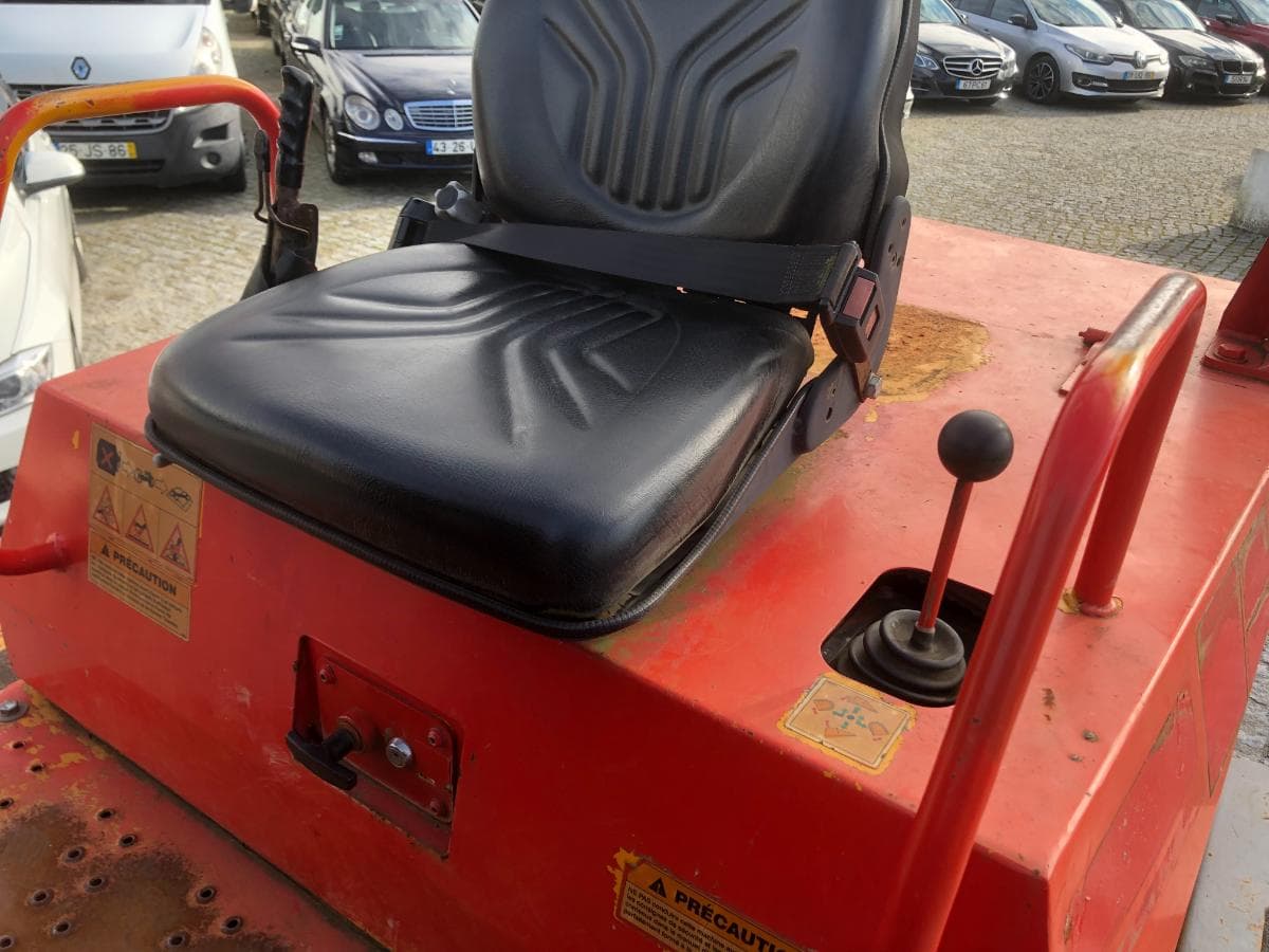 Dumper Thwaites MACH664 · Ano 2012 — image 24