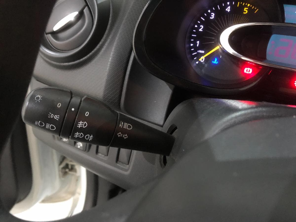 Renault Clio · Año 2013 — imagen 21