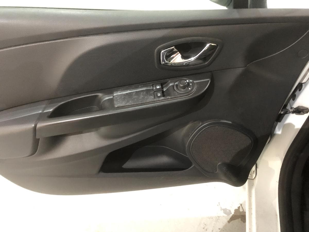 Renault Clio · Año 2013 — imagen 26