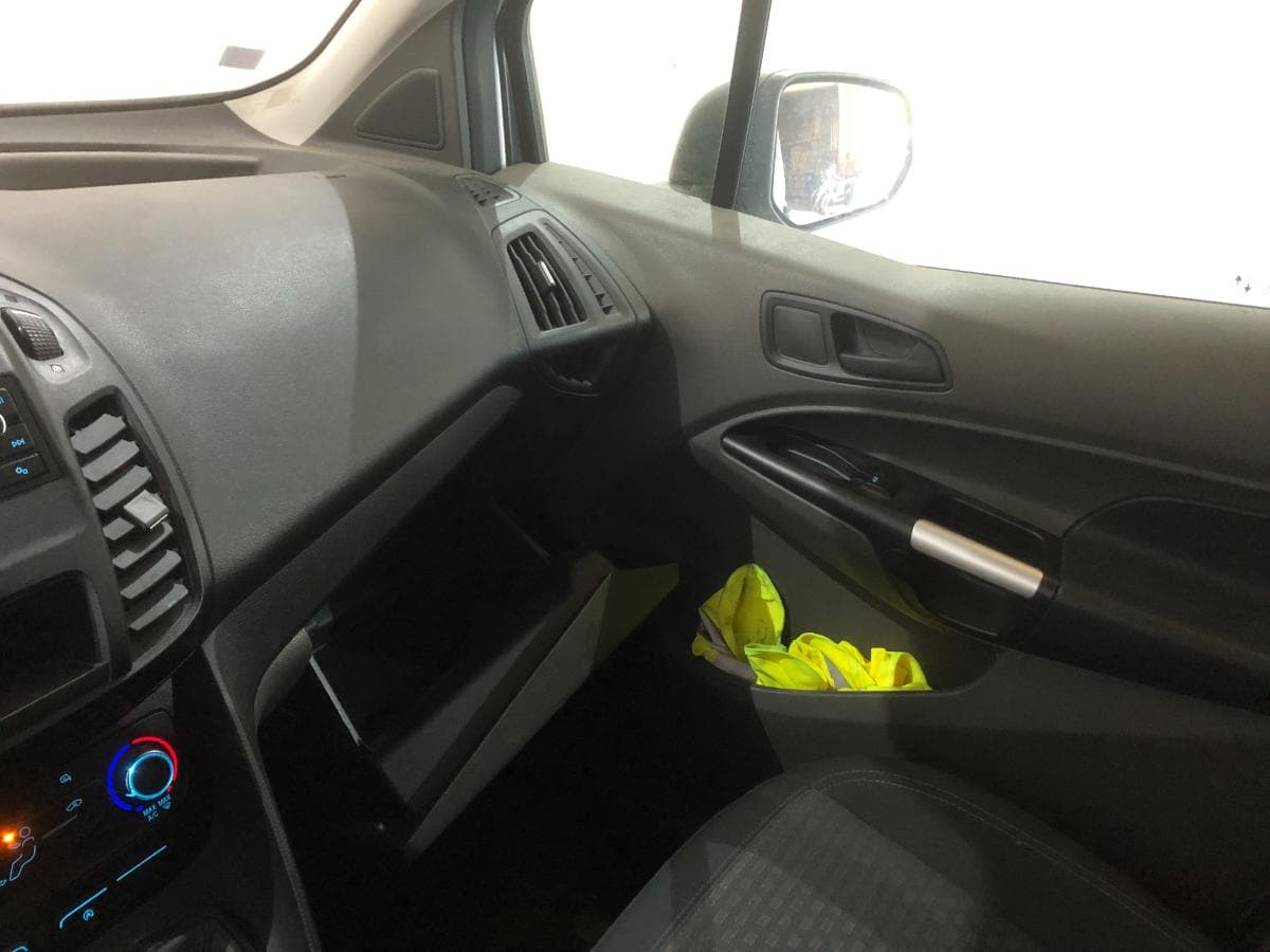 Ford Transit Connect 1.5 TDCI · Ano 2021 — image 23