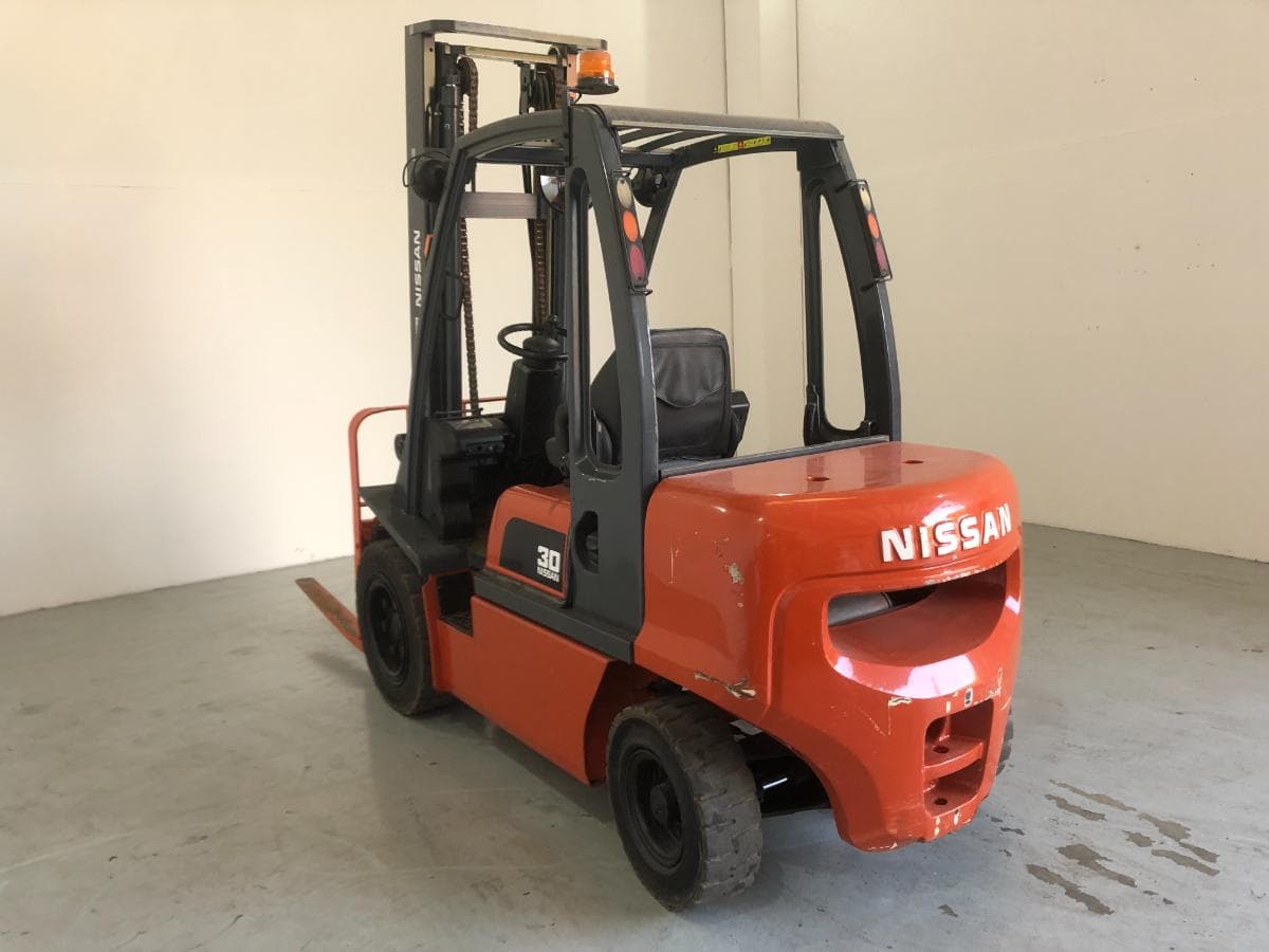 Empilhador Nissan 3.000kg — image 6