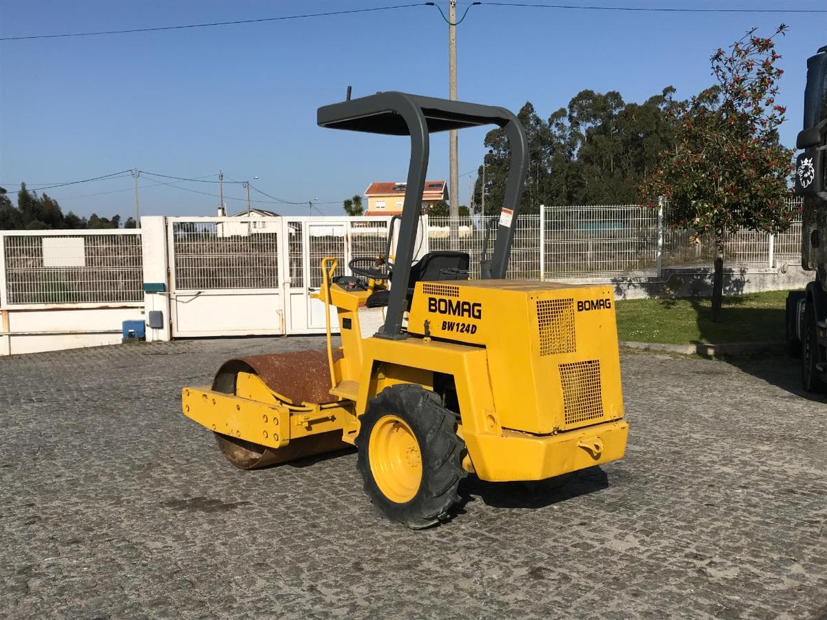Cilindro Bomag BW 124D-EC · Ano 2002 — image 4