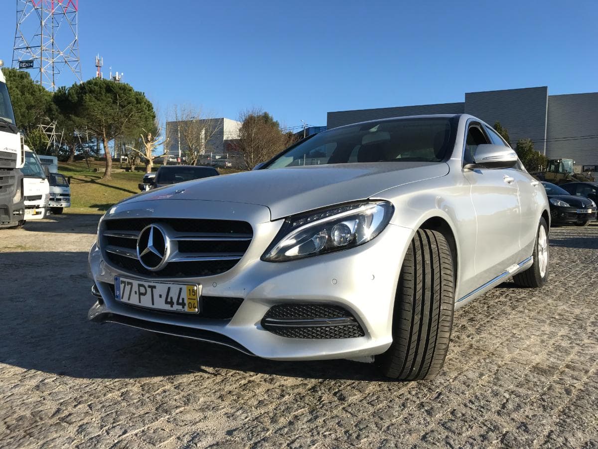 Mercedes-Benz C220 · Ano 2015 — imagen 7