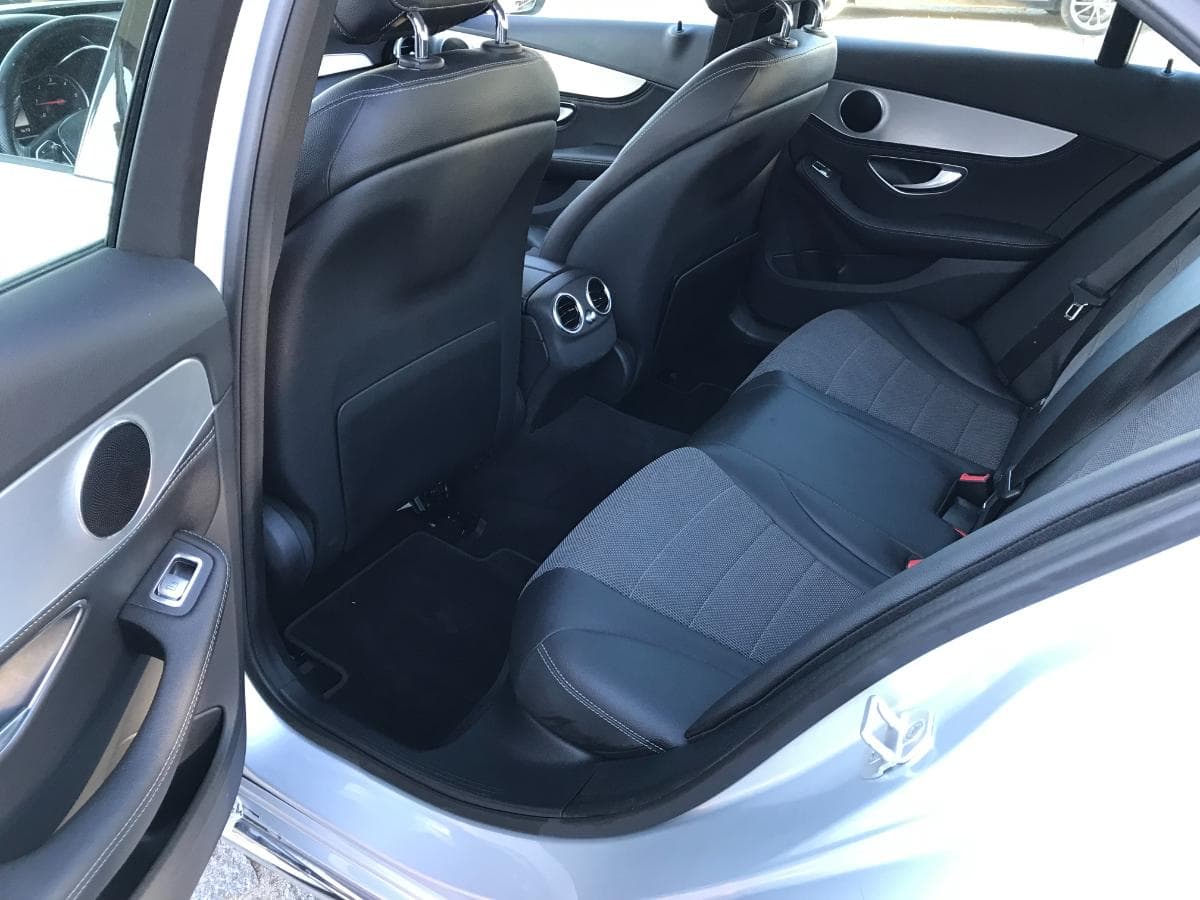 Mercedes-Benz C220 · Ano 2015 — imagen 23