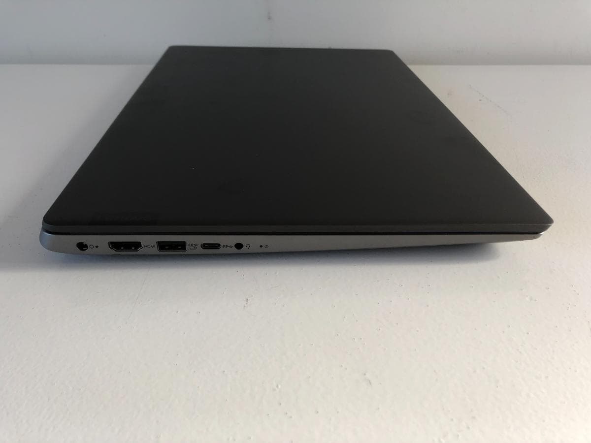 Portátil Lenovo 330S-15IKB — imagen 4
