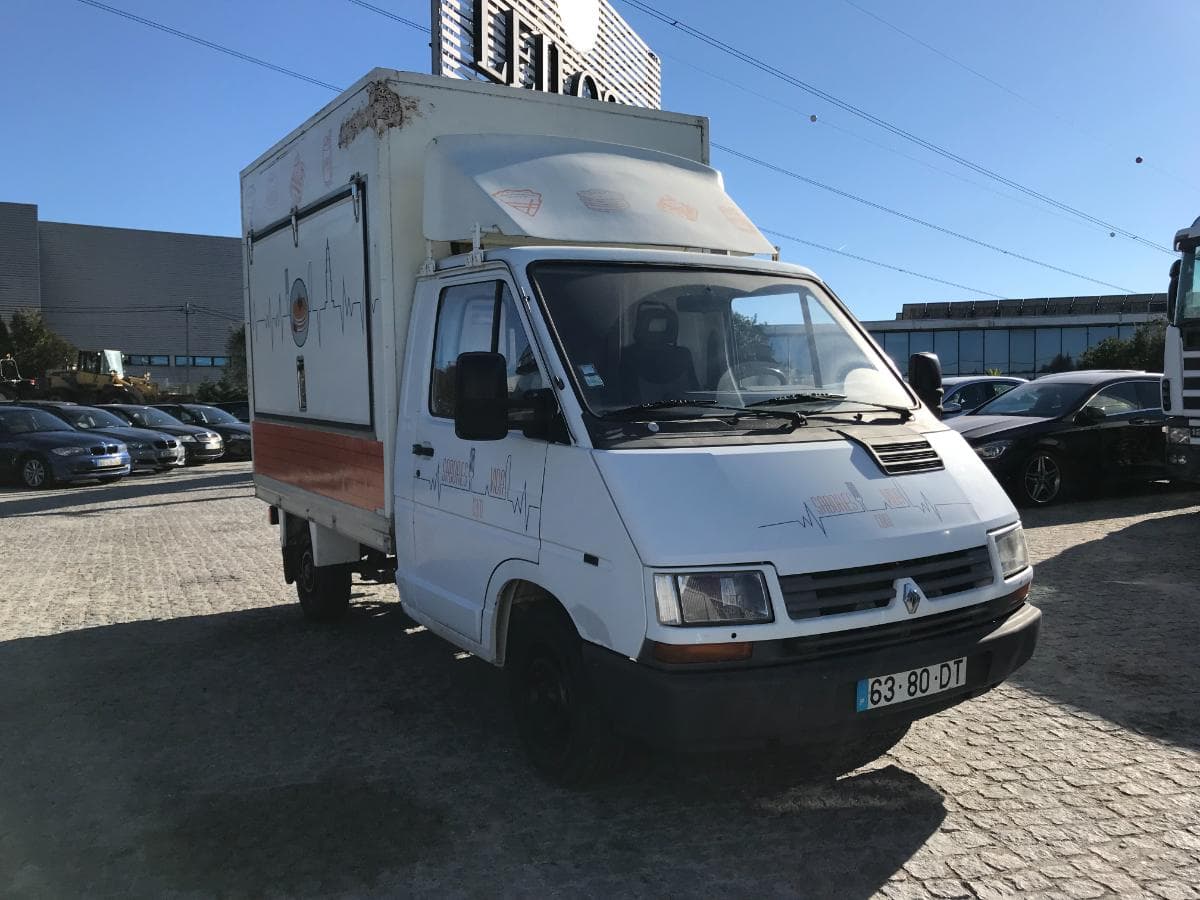 Veículo Food Truck Renault — imagem 1