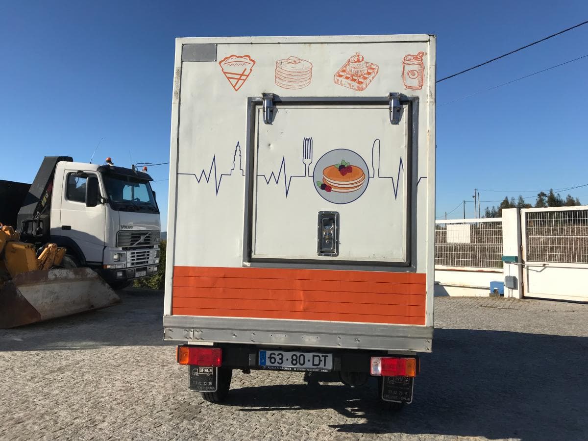 Veículo Food Truck Renault — imagem 5