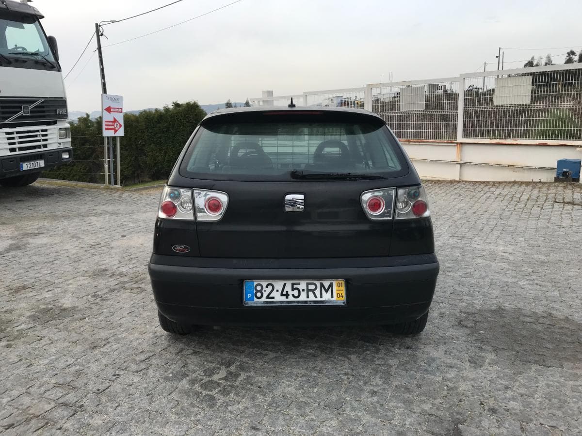 Seat Ibiza 1.9 TDI · Ano 2001 — imagem 5