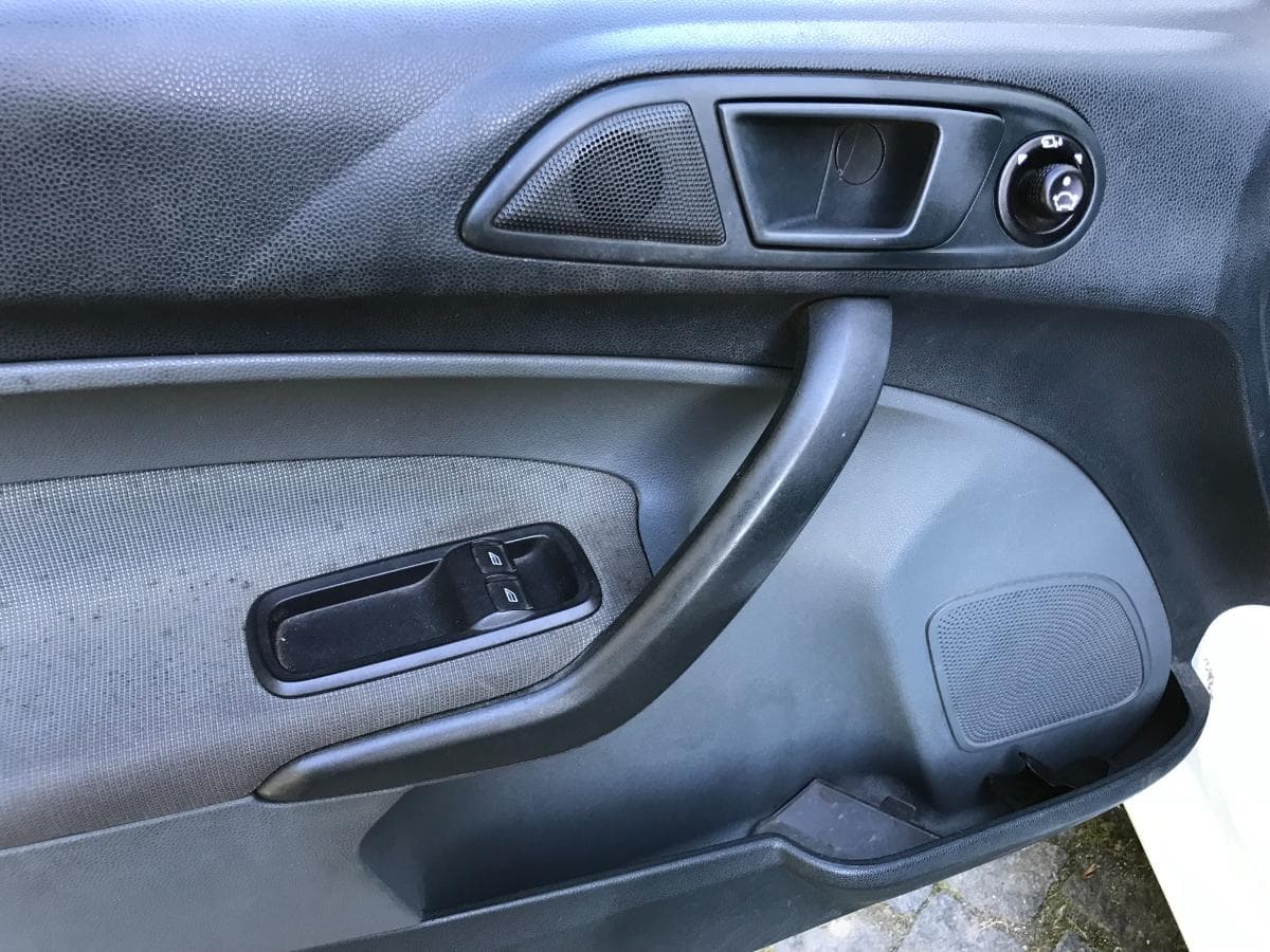 Ford Fiesta 1.4 TDCI · Ano 2010 — imagen 32