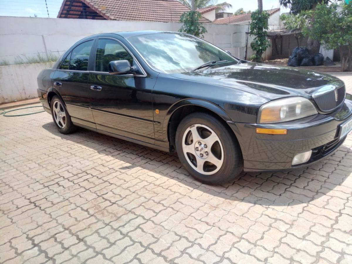 Ford Lincoln · — imagem 3